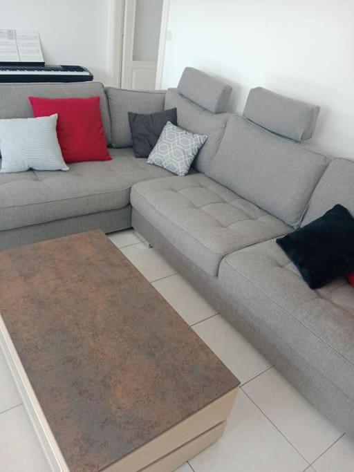 Chambre #2 Dans Appartement Partage - Proche Des Vosges Thann Exterior foto